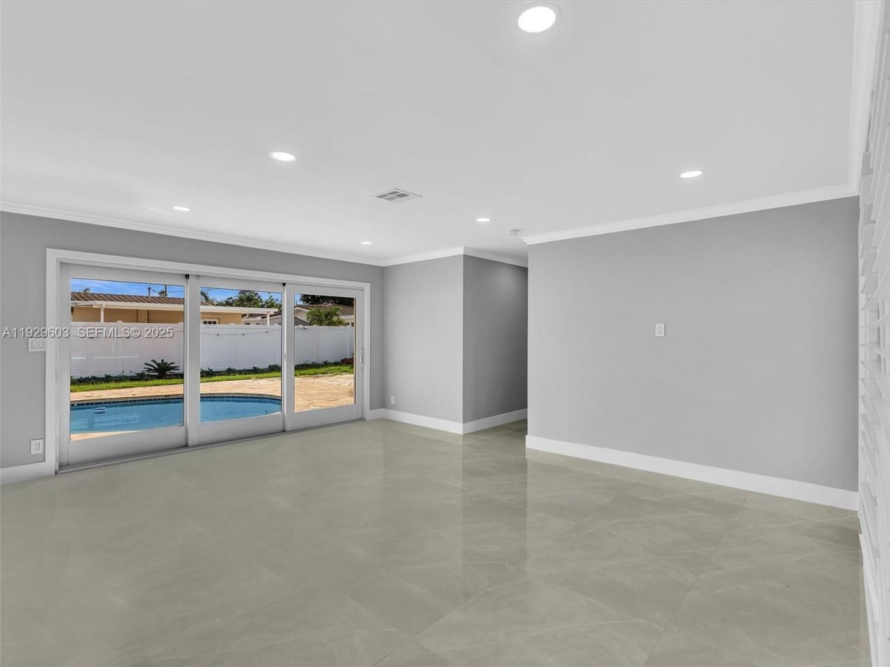 2144 NE 64th St, Fort Lauderdale, FL 33308 Photo