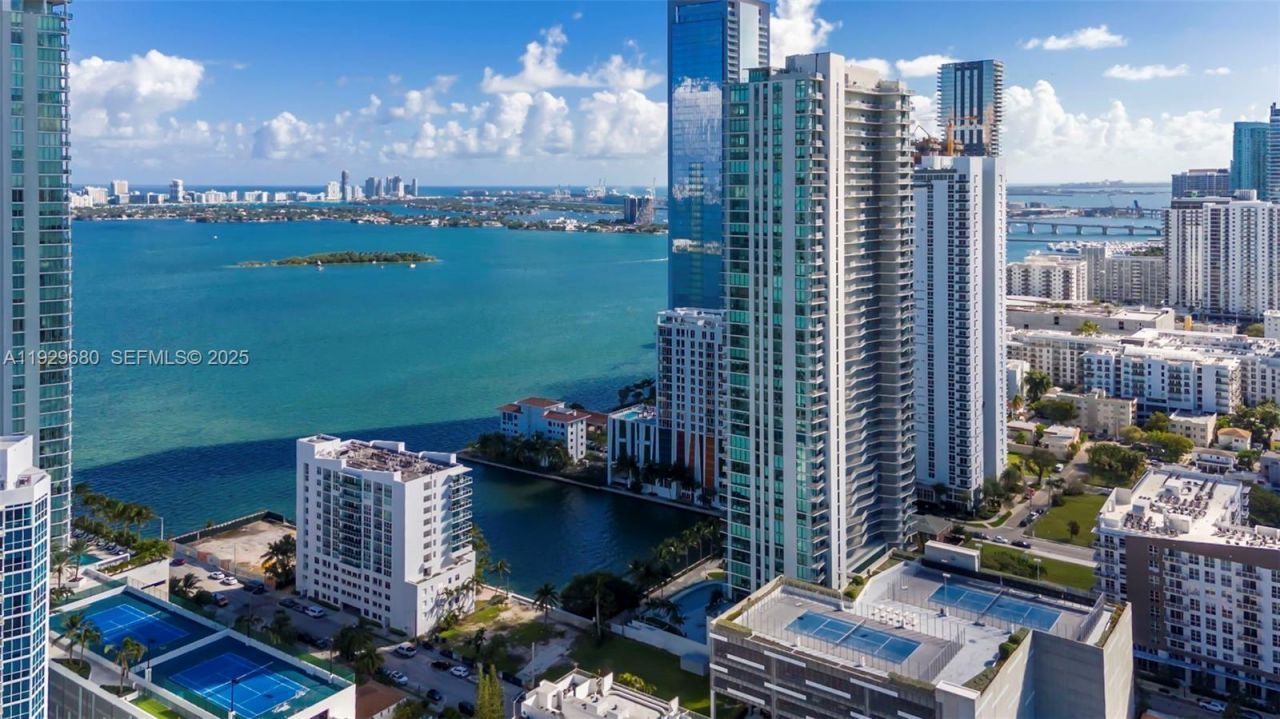 444 NE 30th St, Unit 1105, Miami, FL 33137 Photo