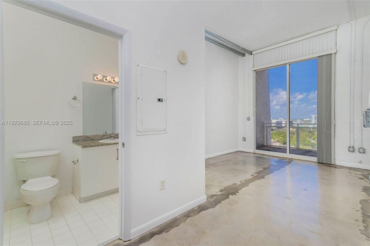 444 NE 30th St, Unit 1105, Miami, FL 33137 Photo