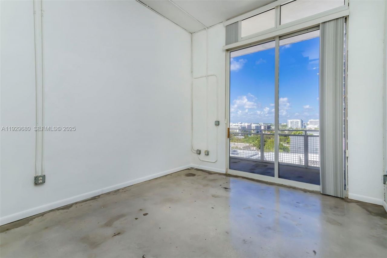 444 NE 30th St, Unit 1105, Miami, FL 33137 Photo