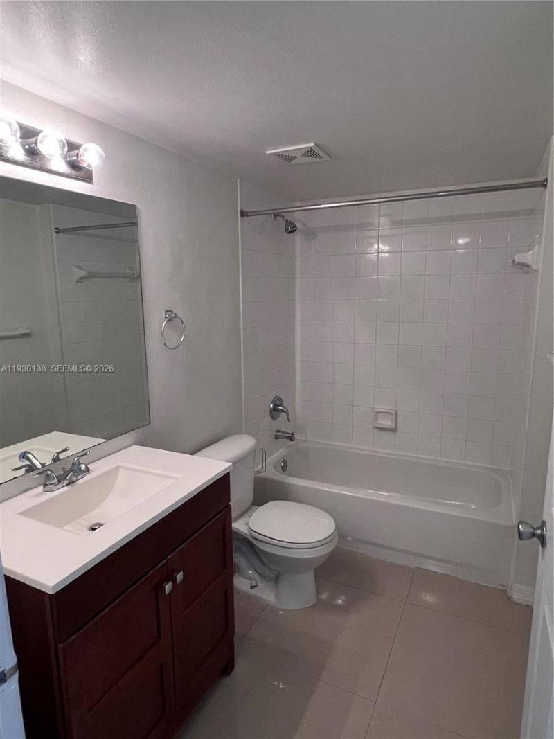 5061 Wiles Rd, Unit 102, Coconut Creek, FL 33073 Photo