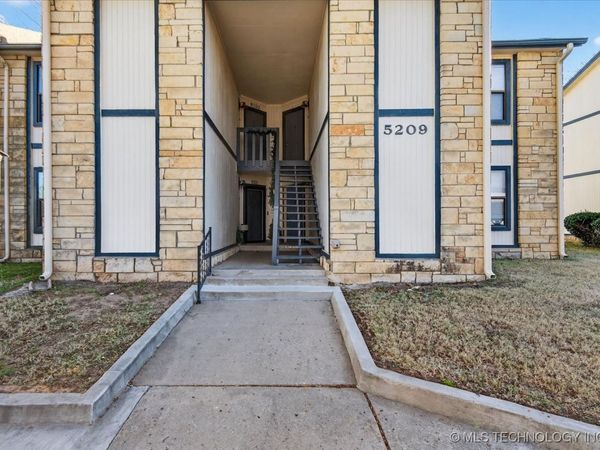 5209 Nowata Road, Unit B203, Bartlesville, OK 74006