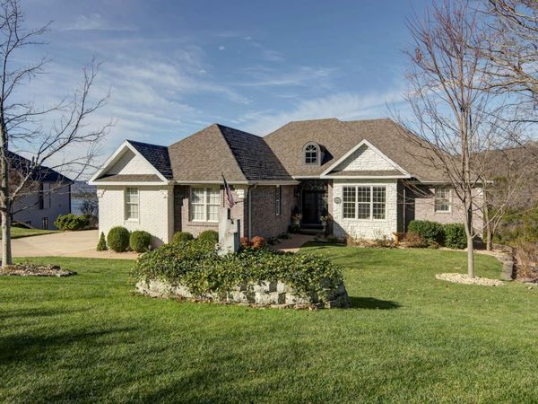 175 Split Rock Drive, Hollister, MO 65672