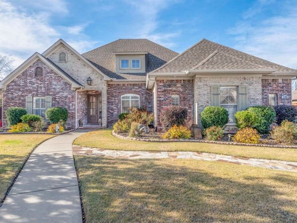 1105 Applewood Drive, Conway, AR 72034