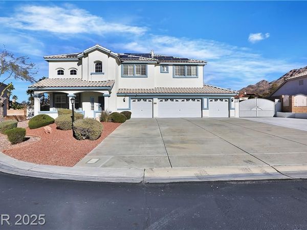 6830 Stone Meadows Avenue, Las Vegas, NV 89142