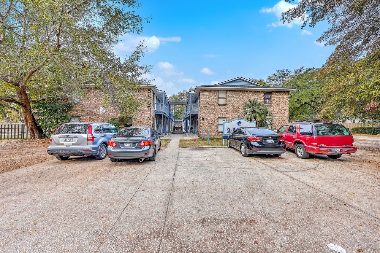 1634 Sumner Avenue Photo 13