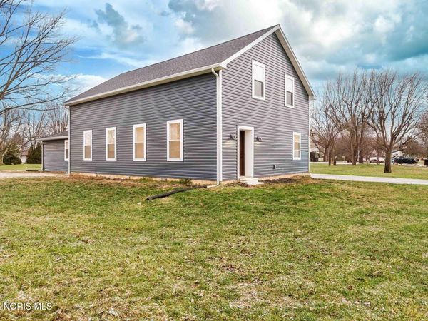12035 W Township Rd 112, Fostoria, OH 44830