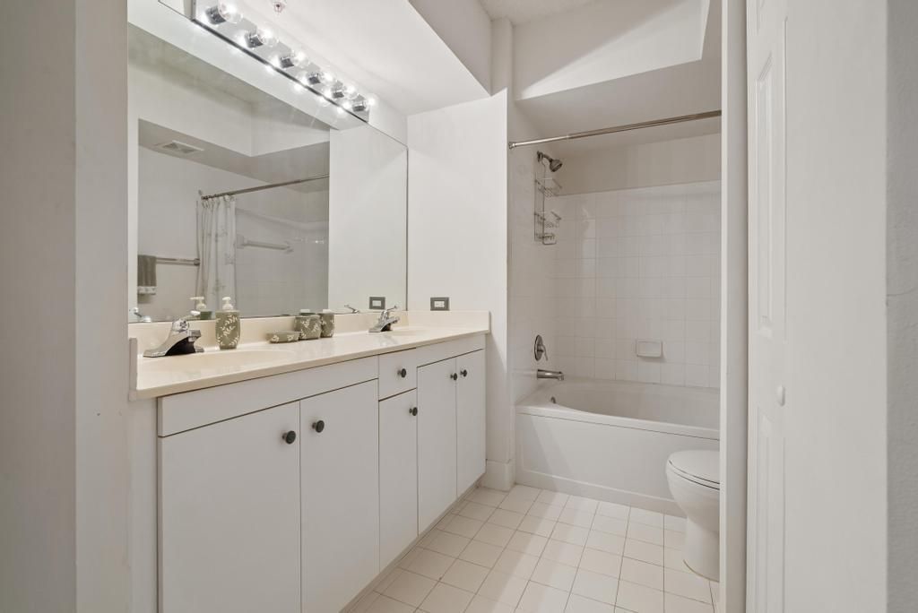 2202 Tuscany Way, Boynton Beach, FL 33435 Photo