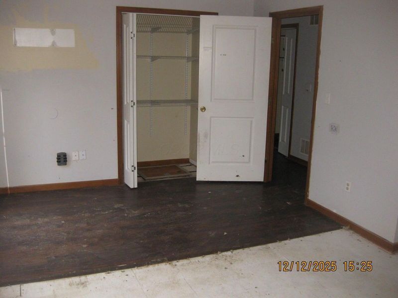 8873 Canoe Drive, Galloway, OH 43119 Photo 13