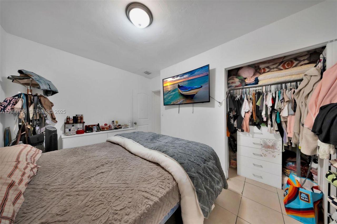 115 NW 56th Ave, Miami, FL 33126 Photo