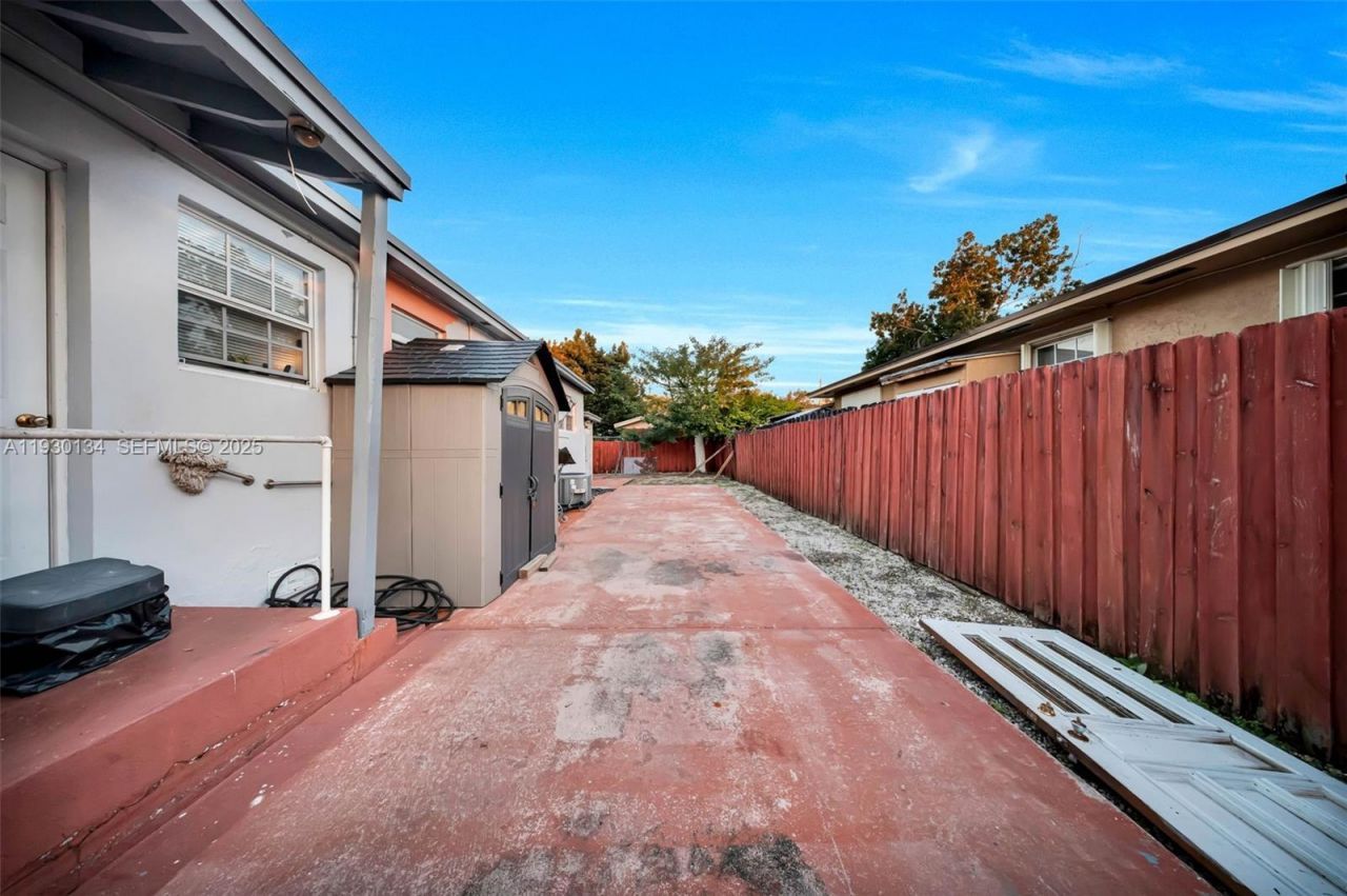 115 NW 56th Ave, Miami, FL 33126 Photo