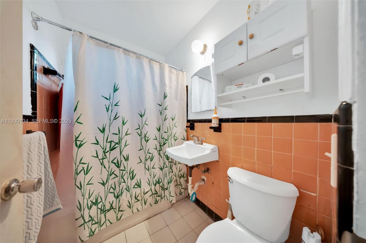 115 NW 56th Ave, Miami, FL 33126 Photo