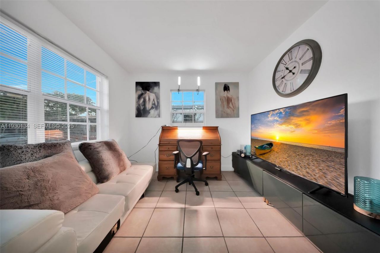 115 NW 56th Ave, Miami, FL 33126 Photo