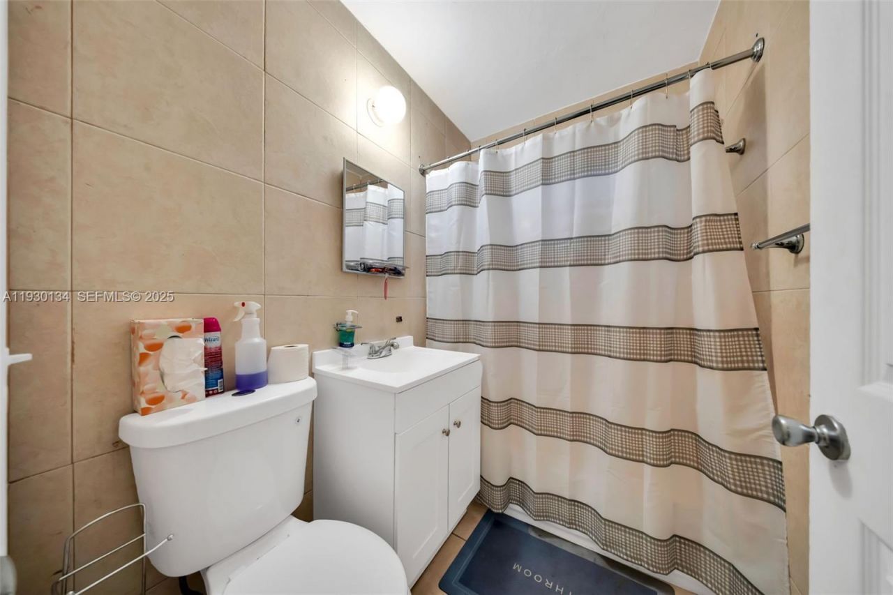 115 NW 56th Ave, Miami, FL 33126 Photo