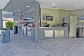 9511 N Hollybrook Lake Drive, Unit 207, Pembroke Pines, FL 33025 Photo