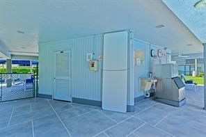 9511 N Hollybrook Lake Drive, Unit 207, Pembroke Pines, FL 33025 Photo