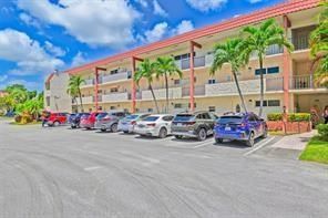 9511 N Hollybrook Lake Drive, Unit 207, Pembroke Pines, FL 33025 Photo
