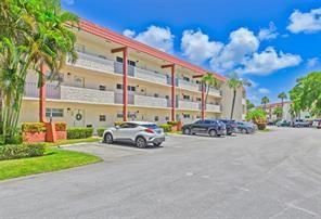 9511 N Hollybrook Lake Drive, Unit 207, Pembroke Pines, FL 33025 Photo