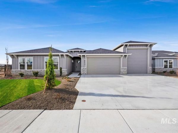 9933 S Peregrine Falcon Ave, Nampa, ID 83686