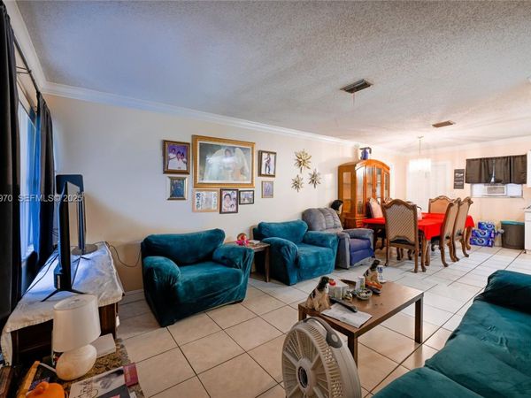 440 NW 7th Ter, Pompano Beach, FL 33060