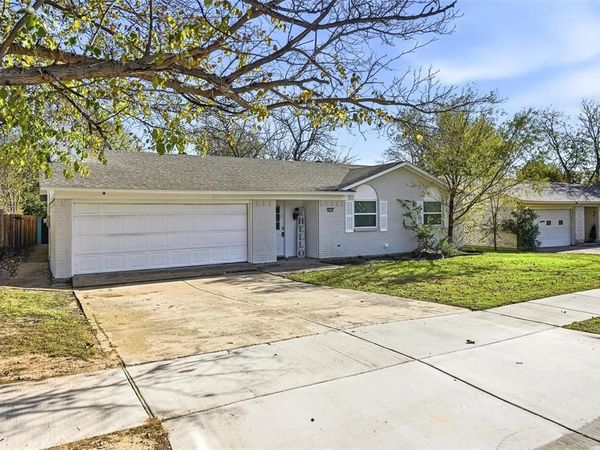 6524 Bernadine Drive, Watauga, TX 76148