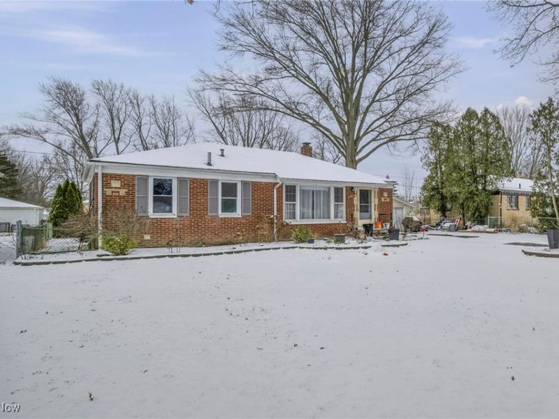 37865 Lorie Boulevard, Avon, OH 44011 Photo 3