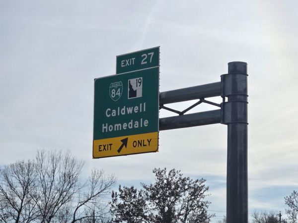 21451 & 21677 Chicago St, Caldwell, ID 83607