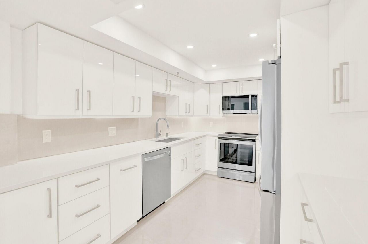 2697 N Ocean Boulevard, Unit F-604, Boca Raton, FL 33431 Photo