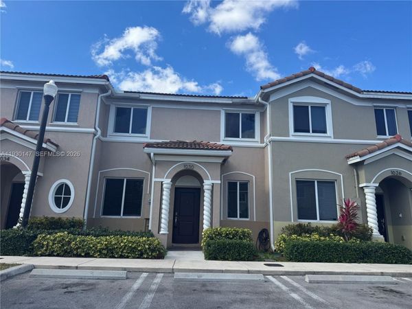 1030 SE 23rd Ter, Homestead, FL 33035