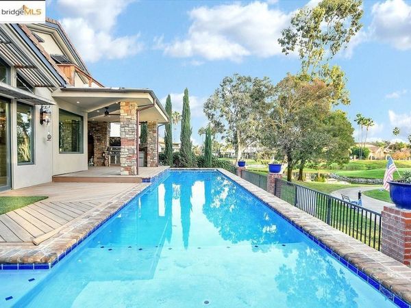 5580 Edgeview Dr, Discovery Bay, CA 94505