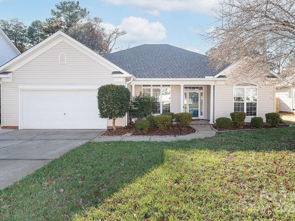 7638 Sedgebrook Drive E, Stanley, NC 28164