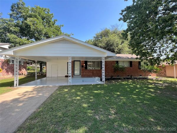 605 McArthur, McAlester, OK 74501