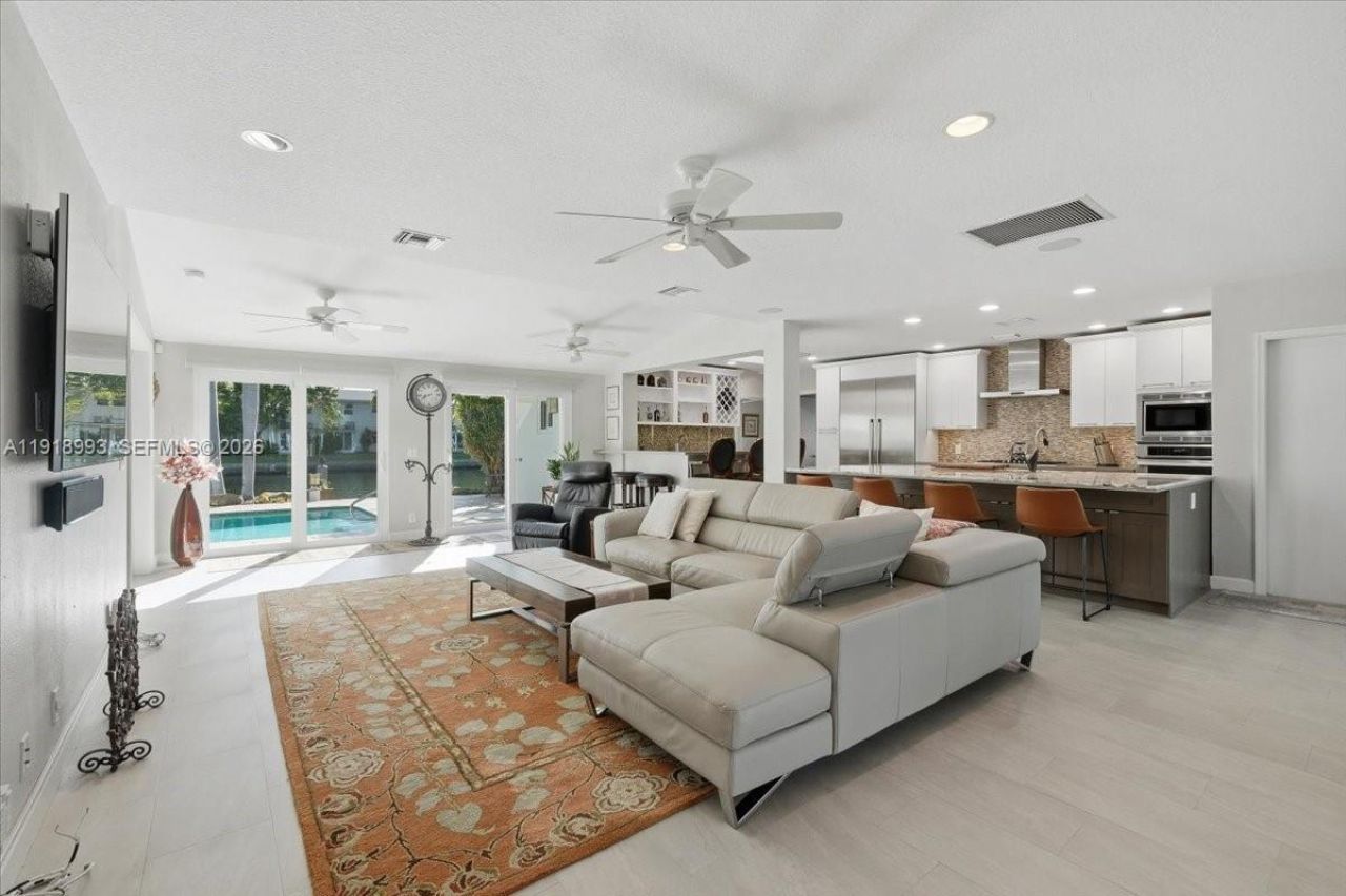 2662 NE 3rd St, Pompano Beach, FL 33062 Photo