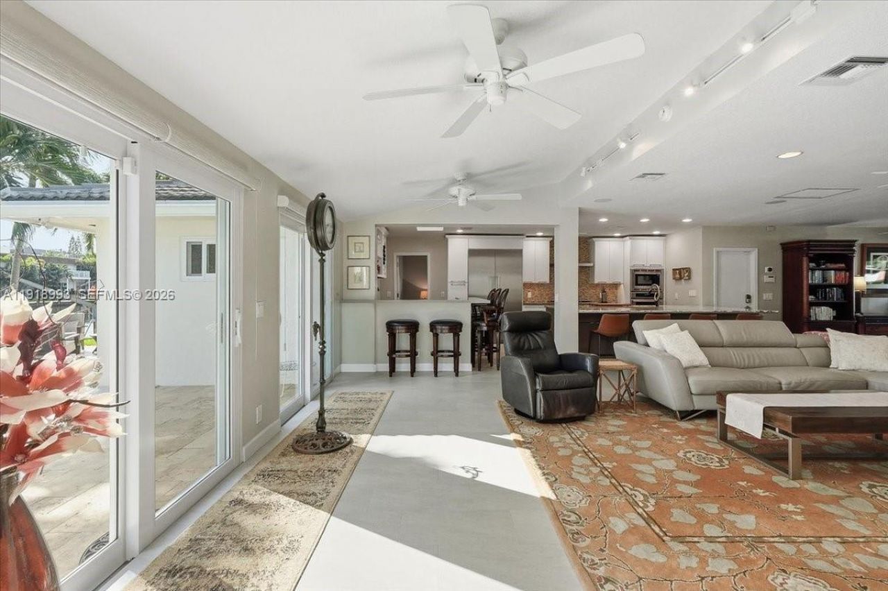 2662 NE 3rd St, Pompano Beach, FL 33062 Photo