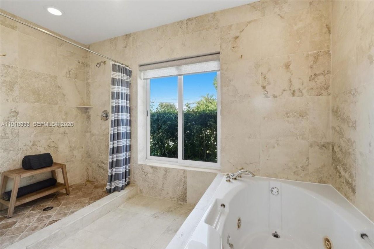 2662 NE 3rd St, Pompano Beach, FL 33062 Photo