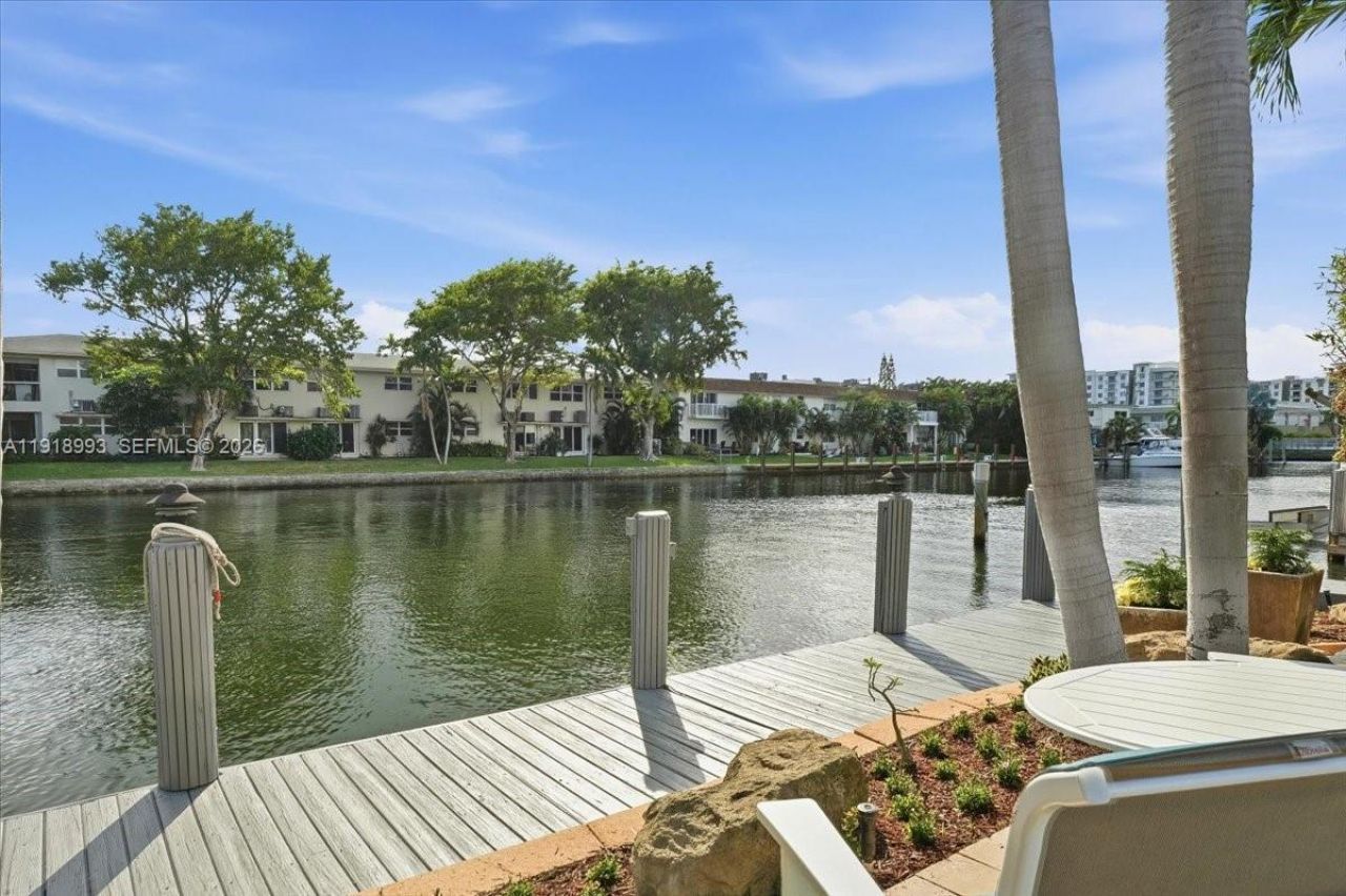 2662 NE 3rd St, Pompano Beach, FL 33062 Photo