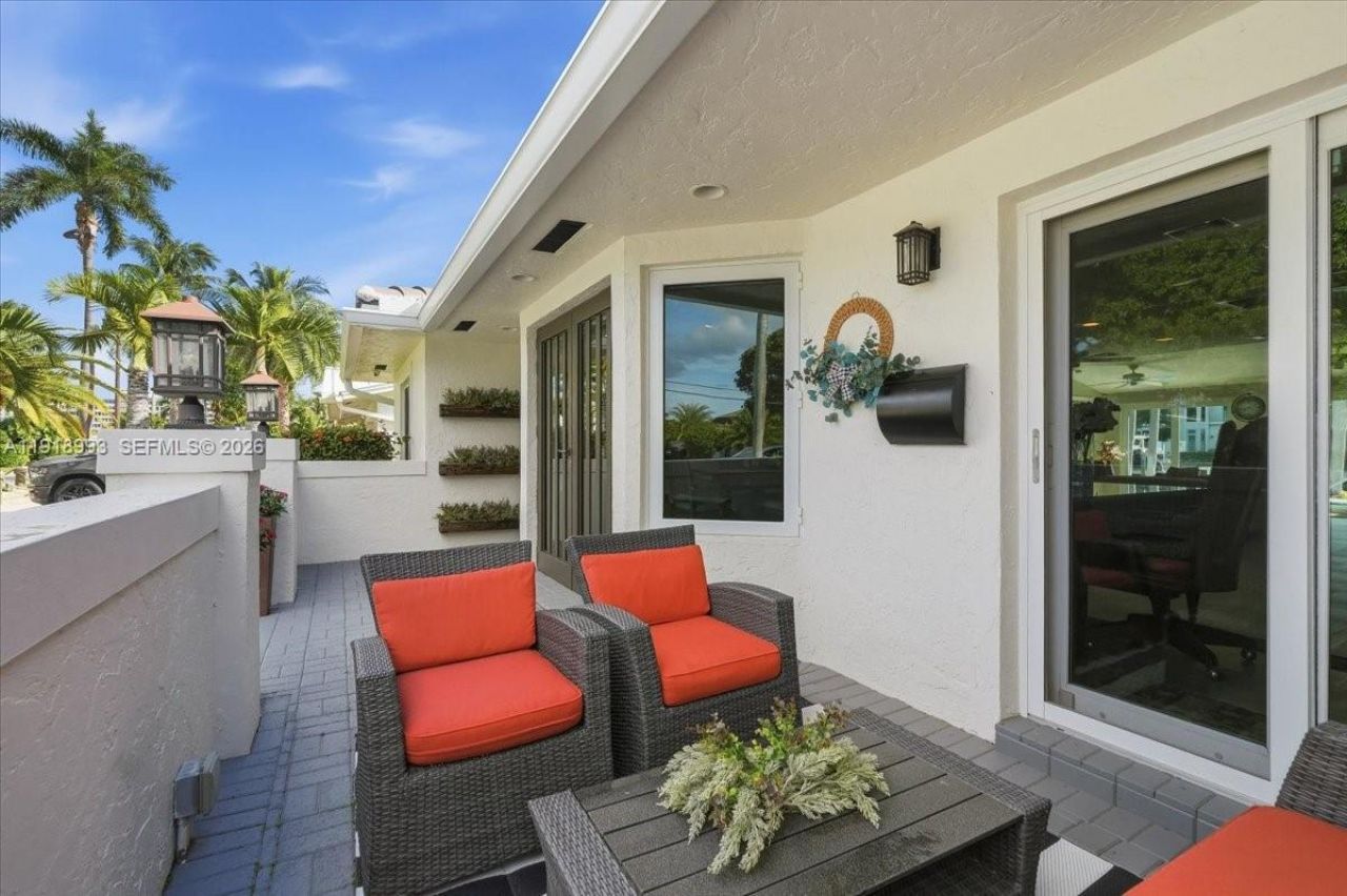 2662 NE 3rd St, Pompano Beach, FL 33062 Photo