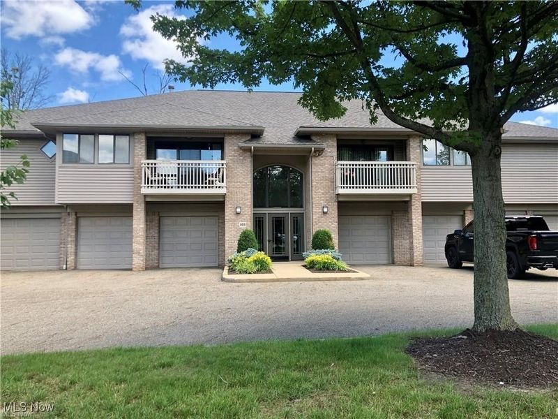 3800 Rosemont Boulevard, Unit 103 E, Fairlawn, OH 44333 Photo 3