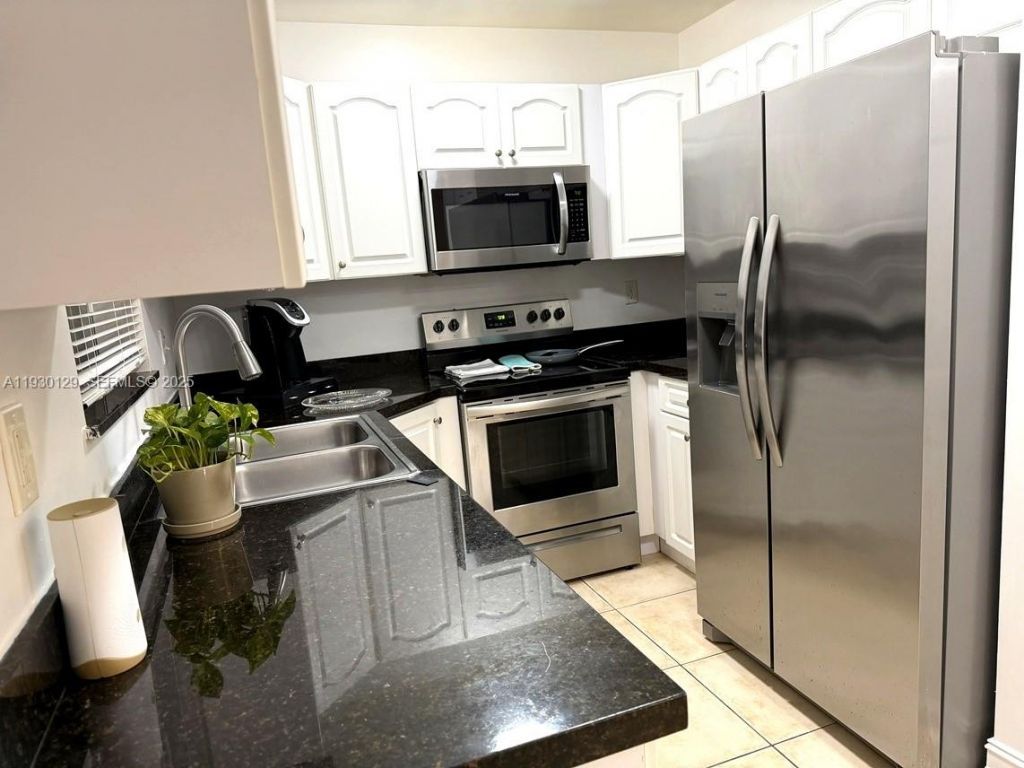 1304 NW 3rd St, Fort Lauderdale, FL 33311 Photo