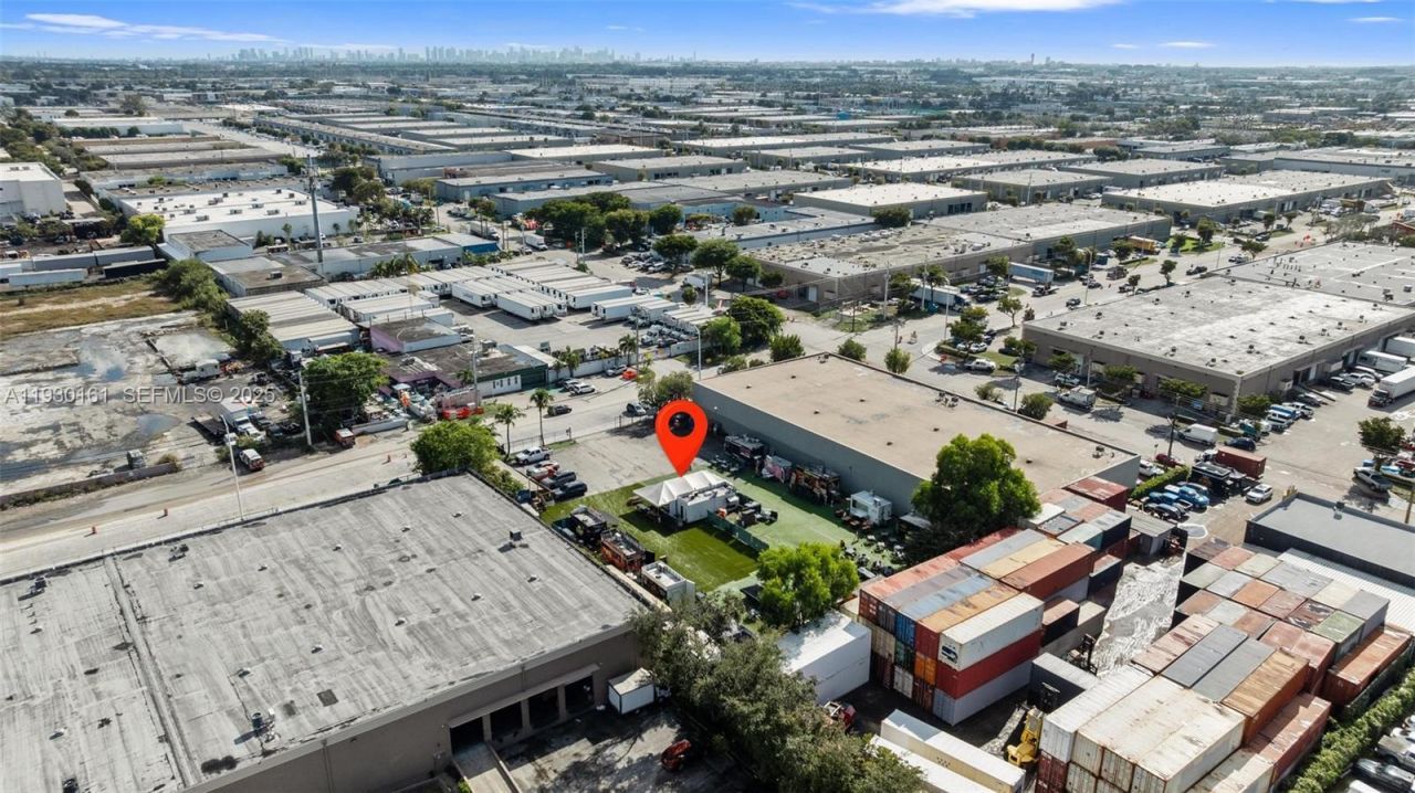 7070 NW 84th Ave, Medley, FL 33166 Photo