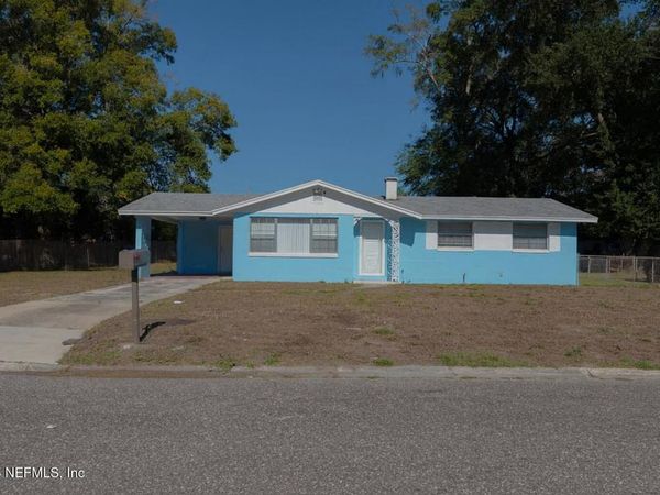 1749 MERIVALE Road S, Jacksonville, FL 32208
