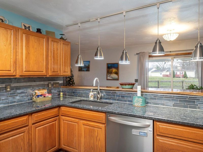 139 Rolfe Drive, Sabina, OH 45169 Photo 13