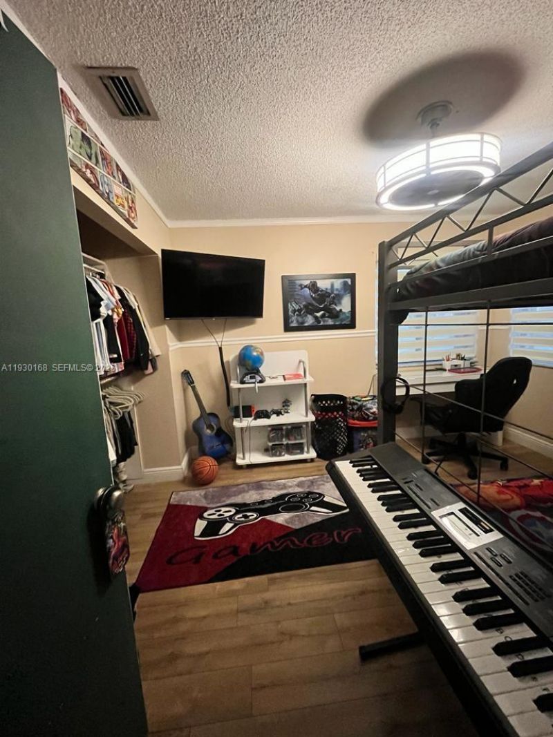 930 SW 109th Ave, Unit ., Pembroke Pines, FL 33025 Photo