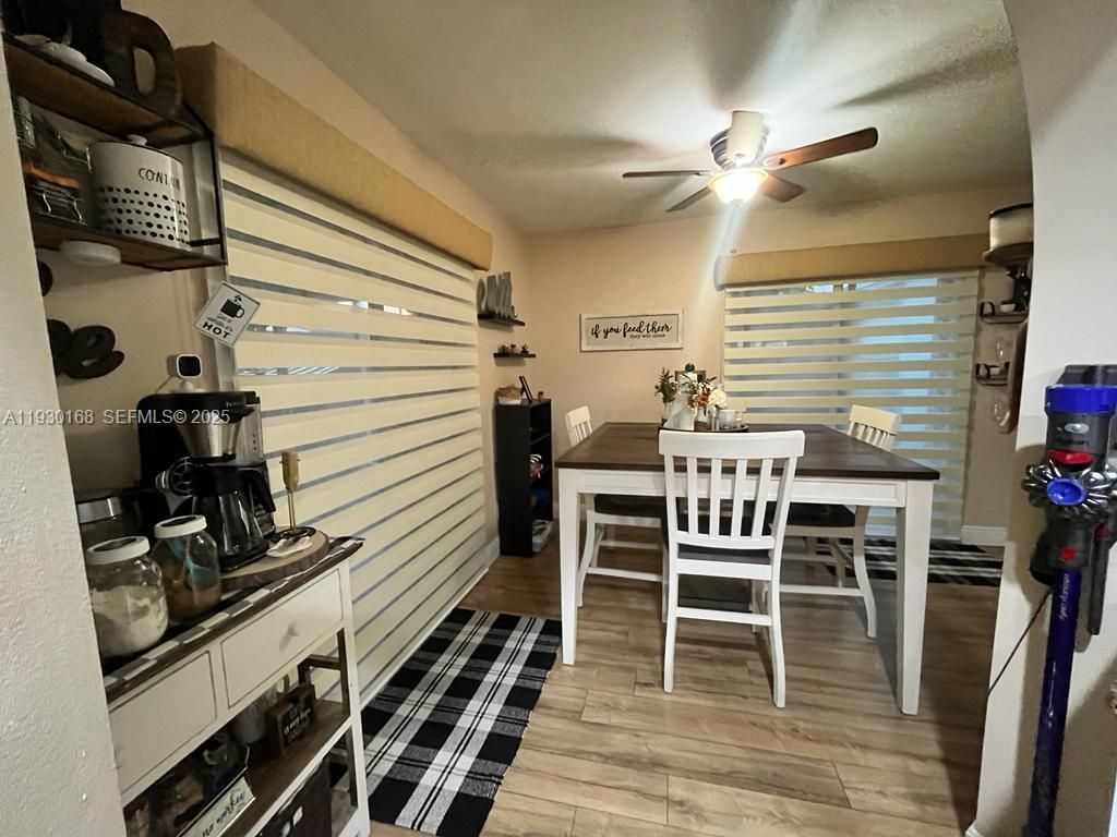 930 SW 109th Ave, Unit ., Pembroke Pines, FL 33025 Photo