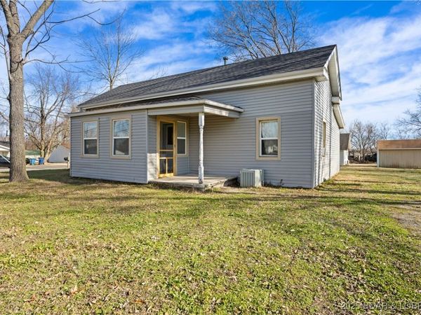 230 N Moreau Avenue, Tipton, MO 65081