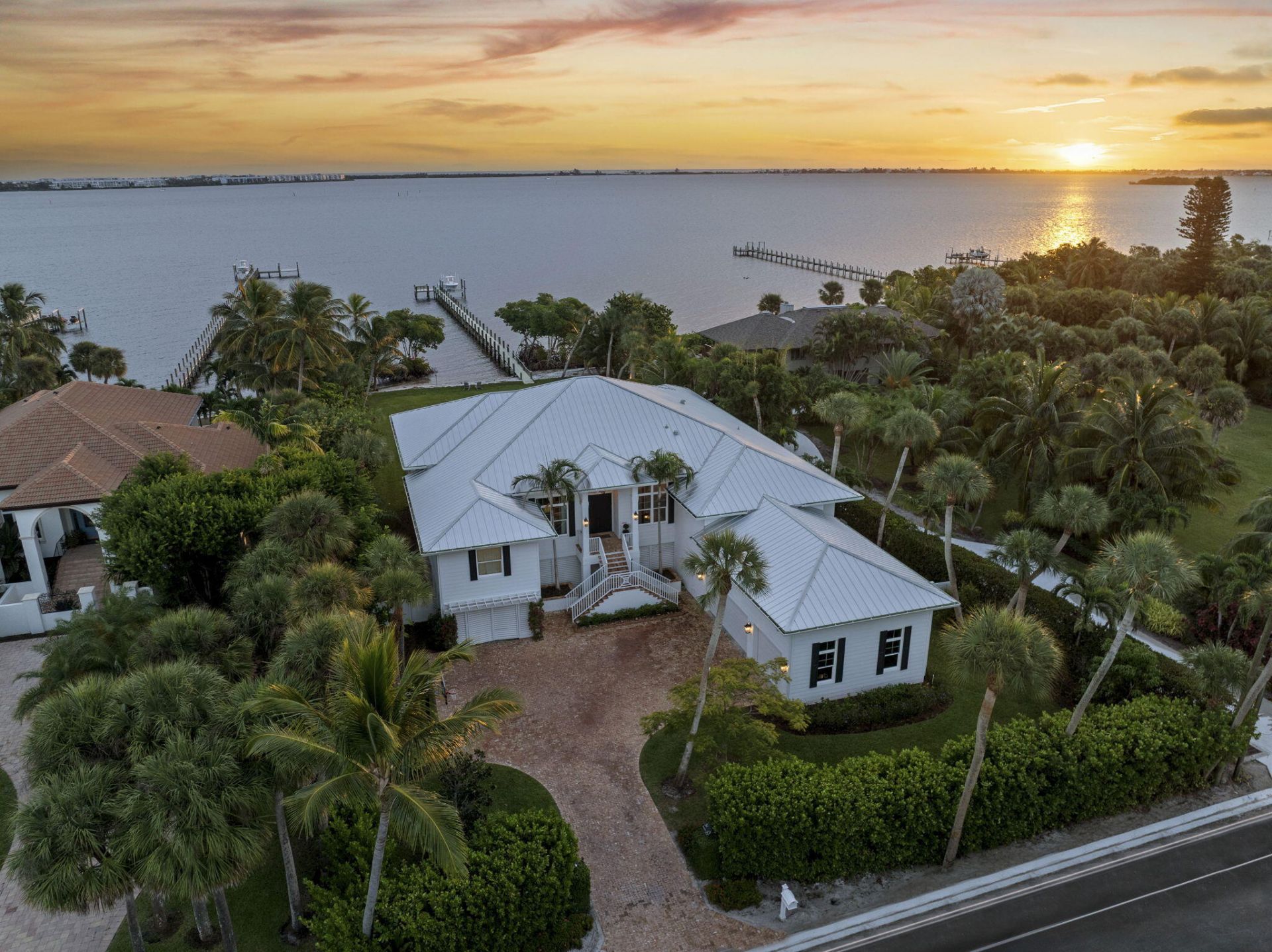 54 S Sewalls Point Road, Sewalls Point, FL 34996 Photo
