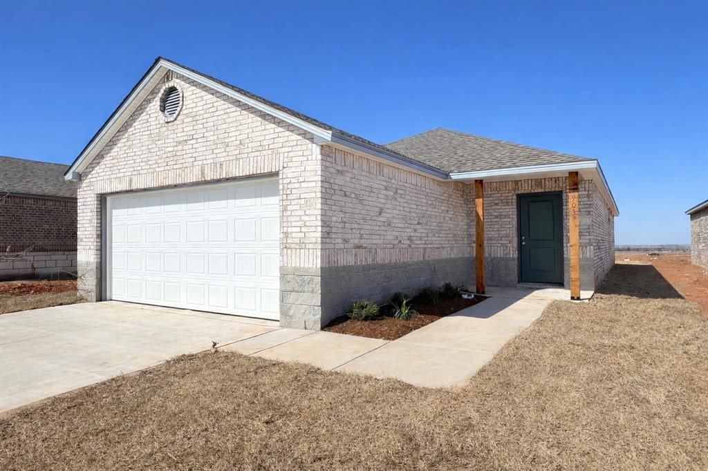11905 NW 100th Street, Yukon, OK 73099 Main Photo