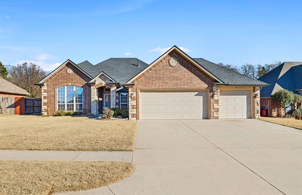 448 Highgrove Drive, Blanchard, OK 73010 Main Photo