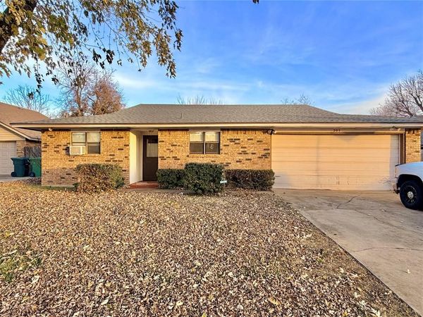 203 Redbud Street, Yukon, OK 73099