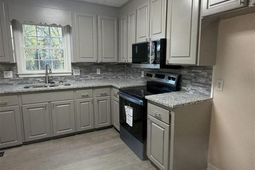 702 Crinoline Court photo 4
